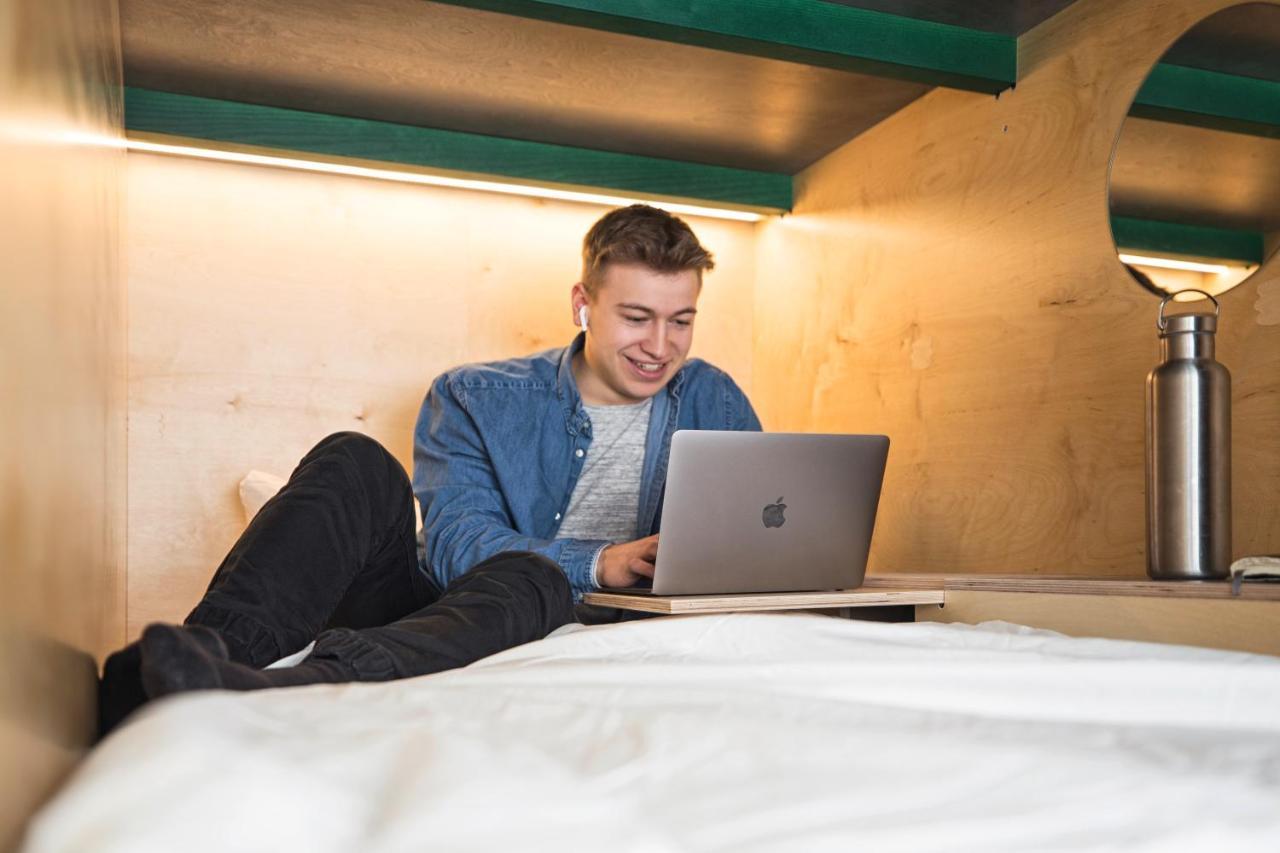 Green Marmot Capsule Hotel Zuerich Exterior photo