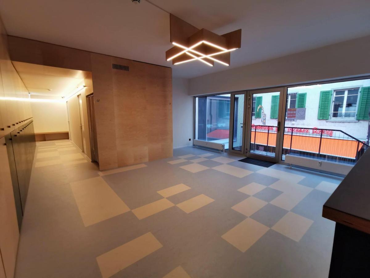 Green Marmot Capsule Hotel Zuerich Exterior photo